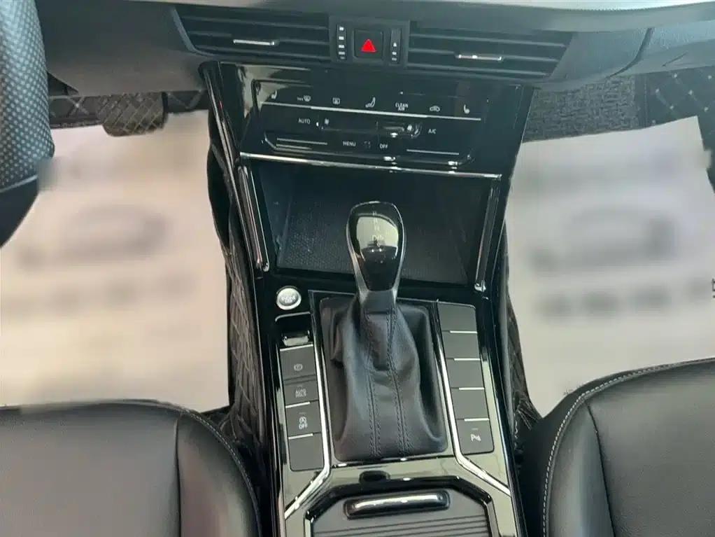 2023 Passat 330TSI Elite Edition — миниатюра 9