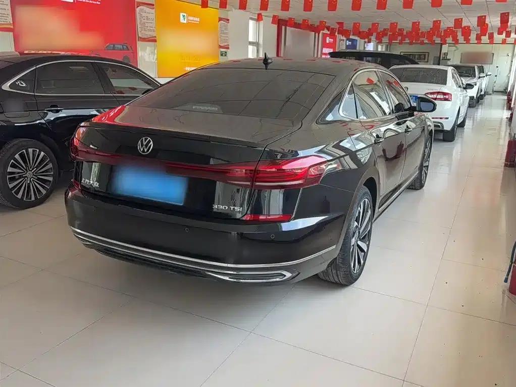 2023 Passat 330TSI Elite Edition — миниатюра 10
