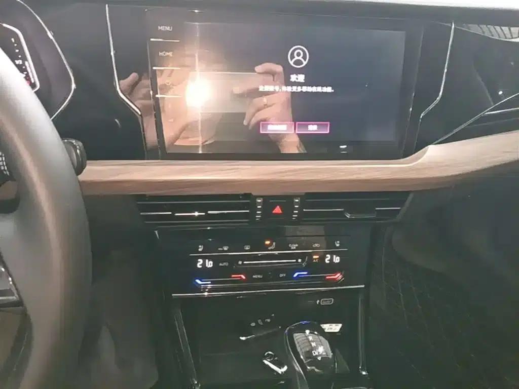 2020 Volkswagen Passat Facelift 330TSI Luxury Edition (China VI Emission Standard) — миниатюра 13