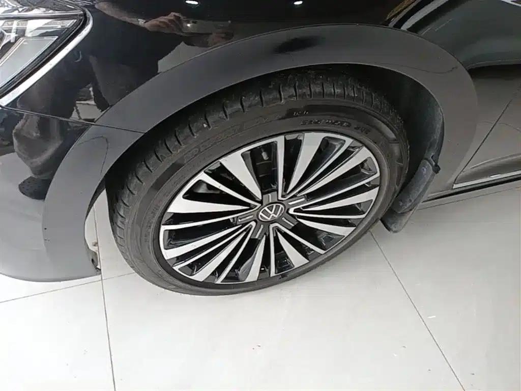 2020 Volkswagen Passat Facelift 330TSI Luxury Edition (China VI Emission Standard) — миниатюра 23