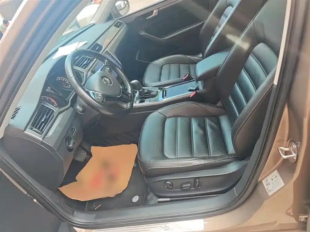 2017 Passat 330TSI DSG Premium Edition — миниатюра 15