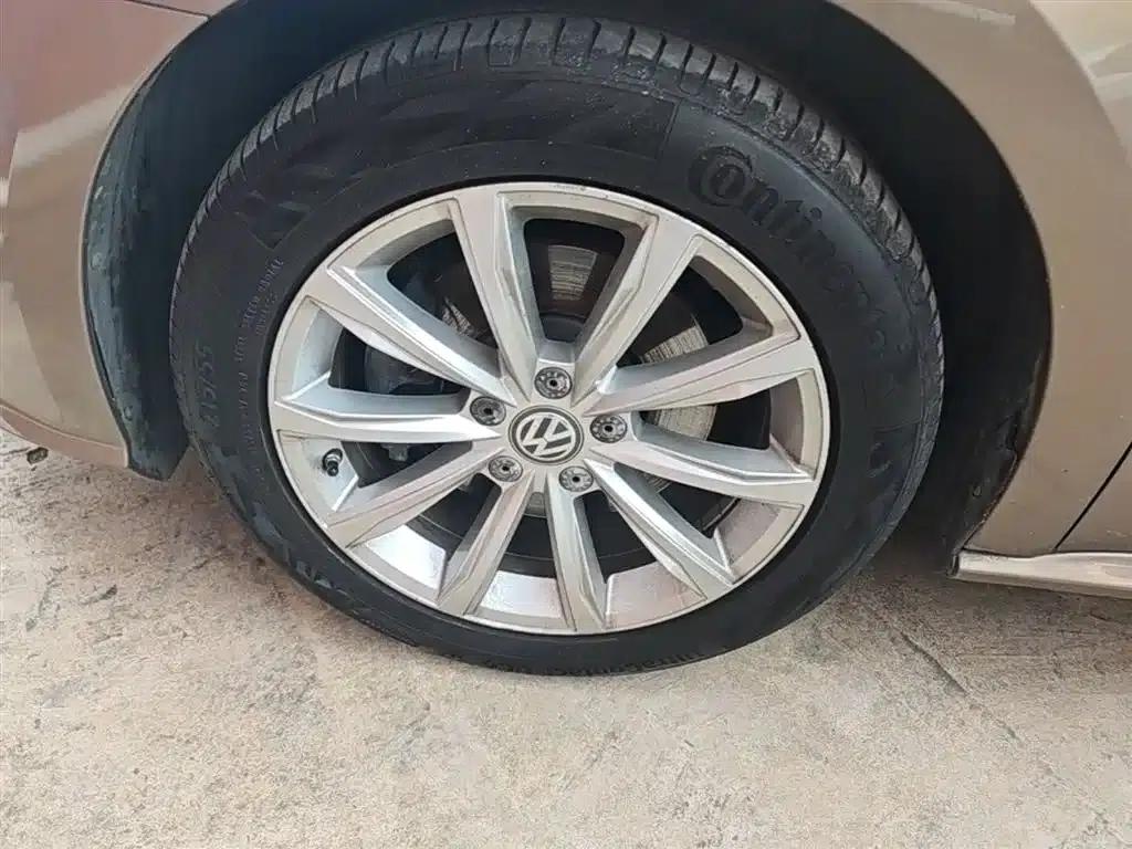 2017 Passat 330TSI DSG Premium Edition — миниатюра 23