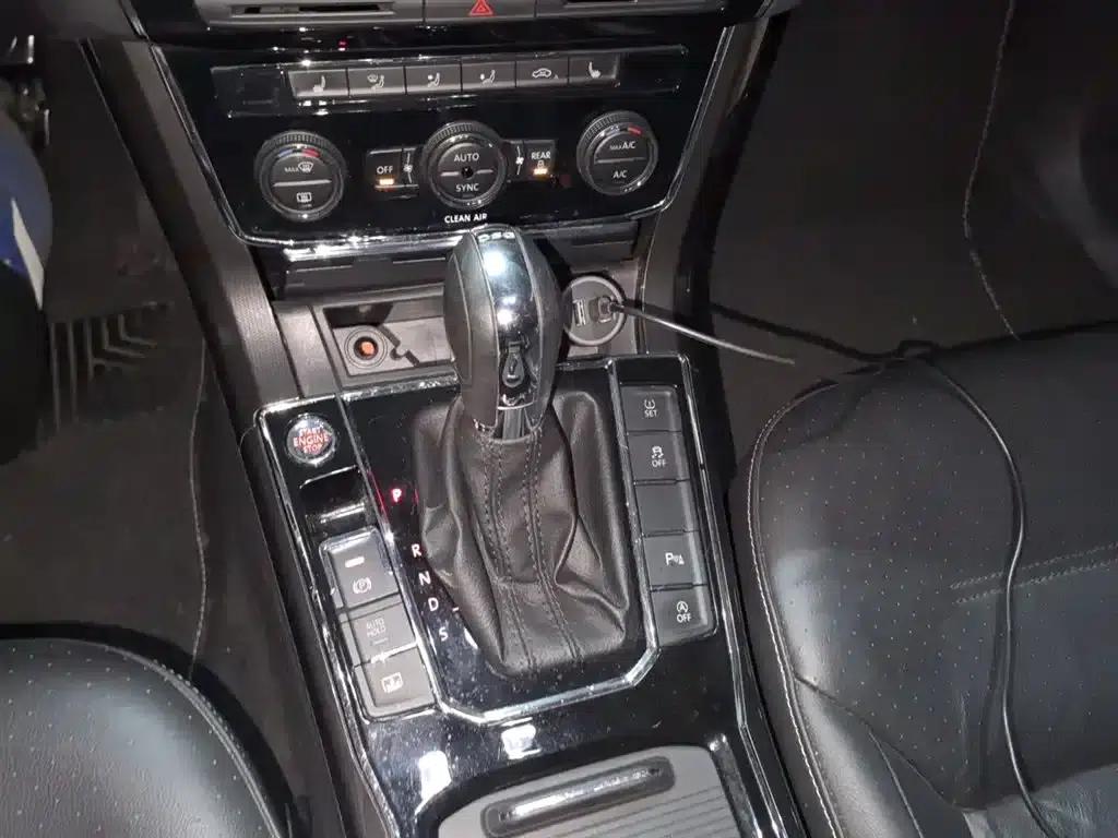 2016 Passat 330TSI DSG Royal Edition — миниатюра 11
