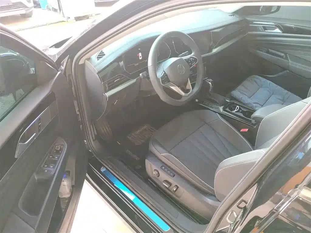 2024 Passat 380TSI Starry Sky Dragon Edition — миниатюра 16