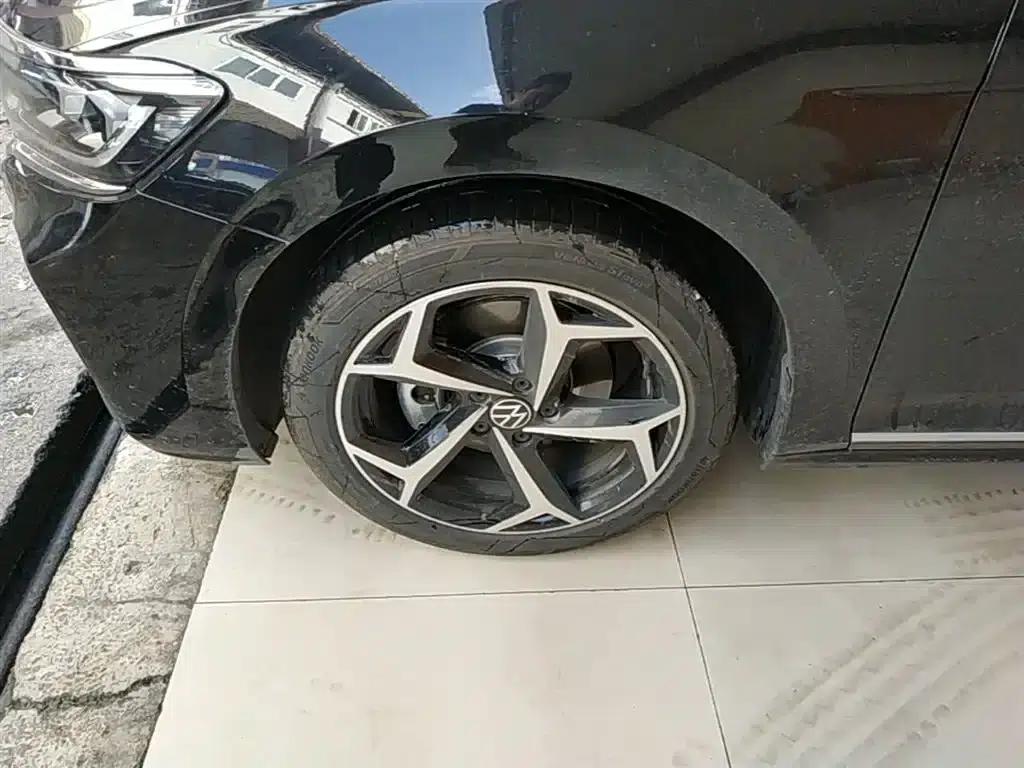 2024 Passat 380TSI Starry Sky Dragon Edition — миниатюра 23