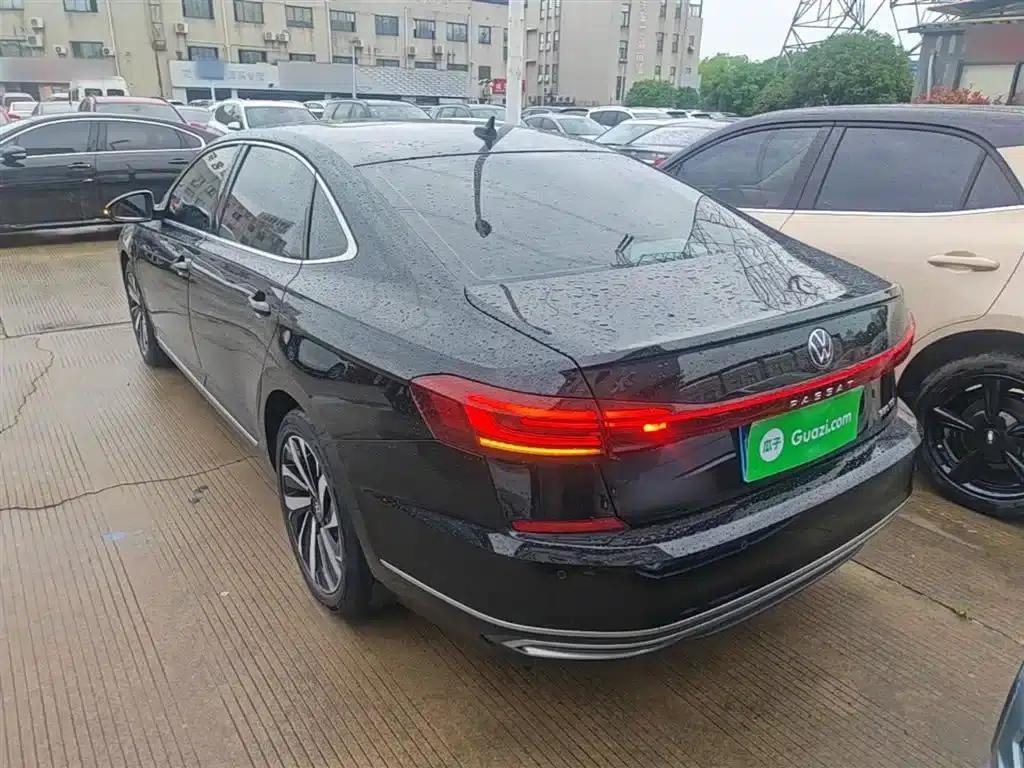 2023 Passat Facelift 330TSI Elite Edition — миниатюра 5