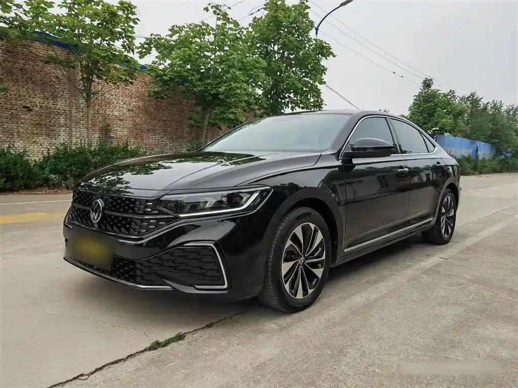 2023 Volkswagen Passat 330TSI Starry Sky Elite Edition — миниатюра 1