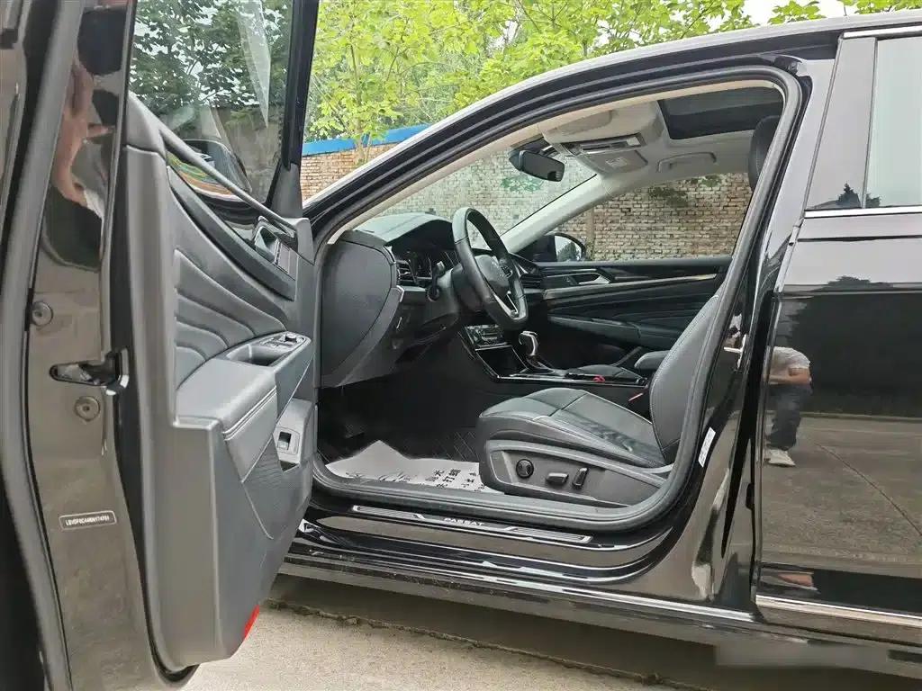 2023 Volkswagen Passat 330TSI Starry Sky Elite Edition — миниатюра 15