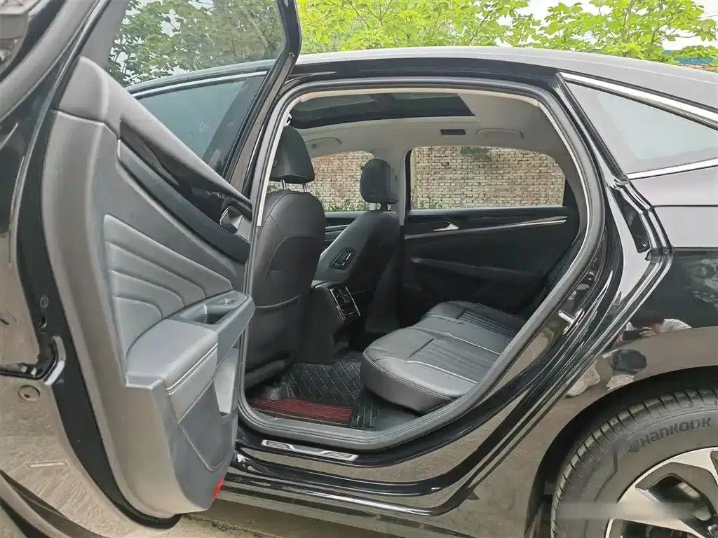 2023 Volkswagen Passat 330TSI Starry Sky Elite Edition — миниатюра 16