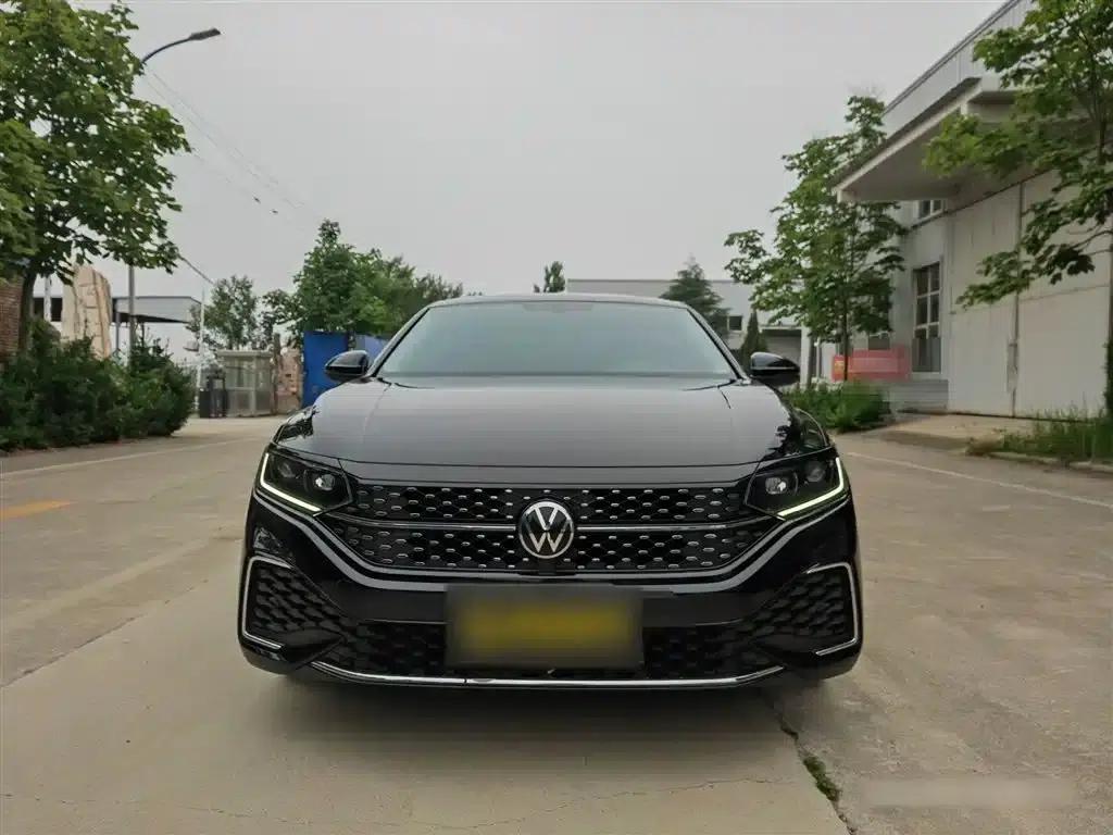 2023 Volkswagen Passat 330TSI Starry Sky Elite Edition — миниатюра 7