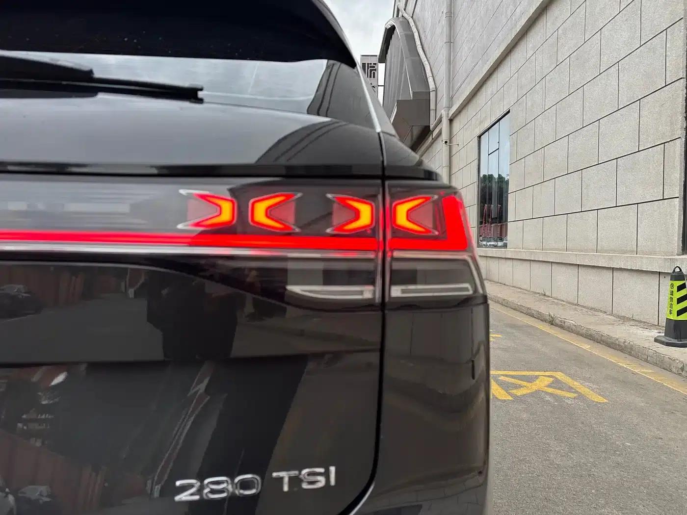Tayron 2023 280TSI 2WD Luxury Plus Advanced Edition — миниатюра 6