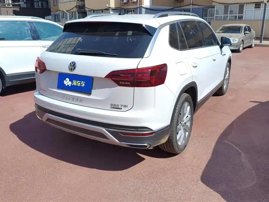 Tayron 2022 380TSI AWD Luxury Intelligent Connected Pro — миниатюра 3