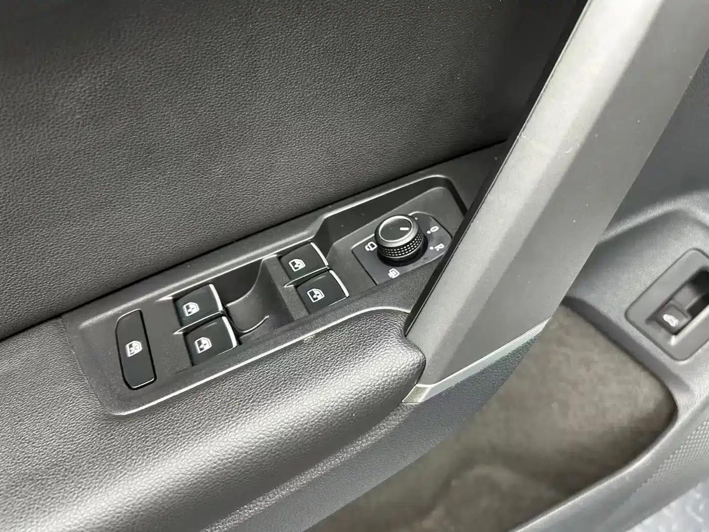 Tayron 2022 280TSI 2WD Luxury Intelligent Edition — миниатюра 10