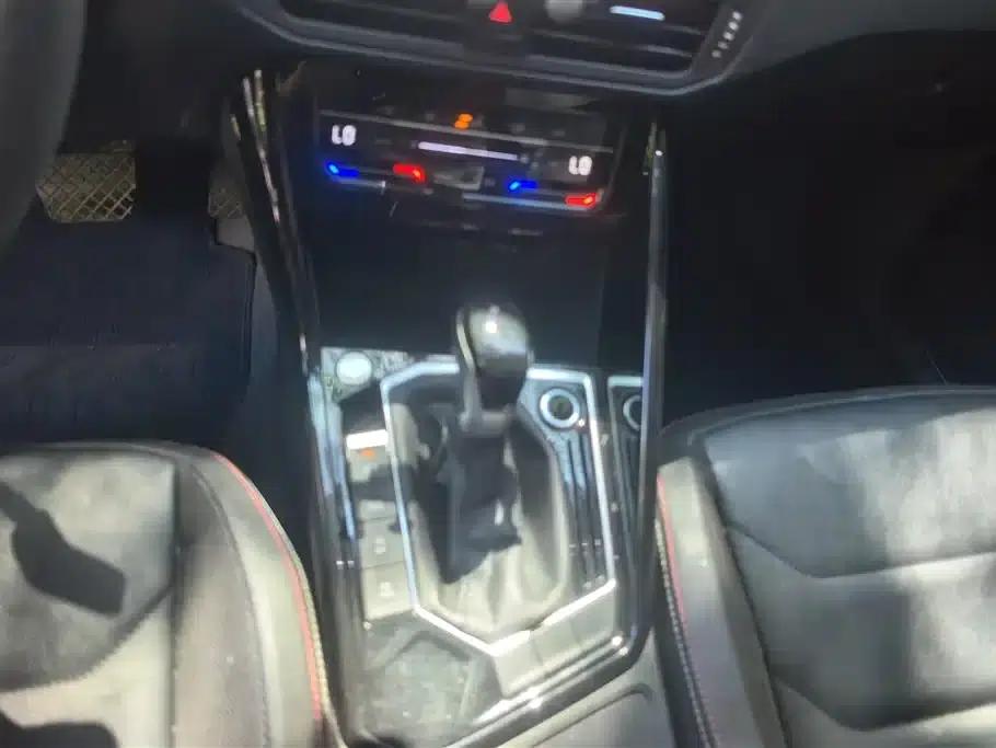 Tayron 2022 330TSI 2WD Luxury Intelligent Edition — миниатюра 16