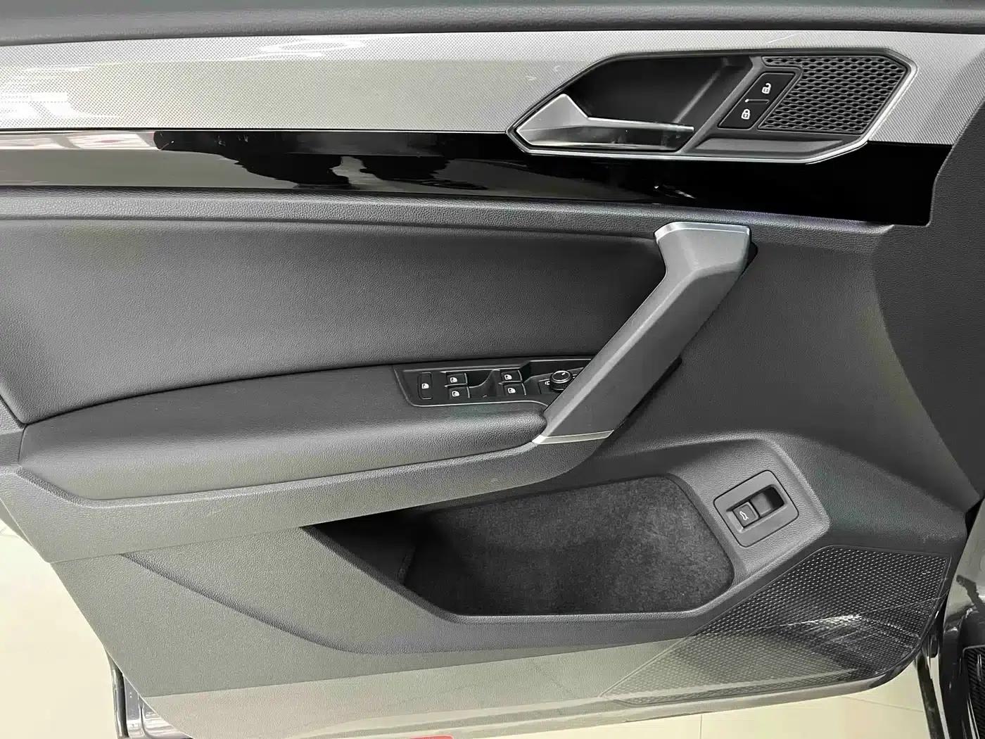 Tayron 2022 280TSI 2WD Luxury Intelligent Edition — миниатюра 8