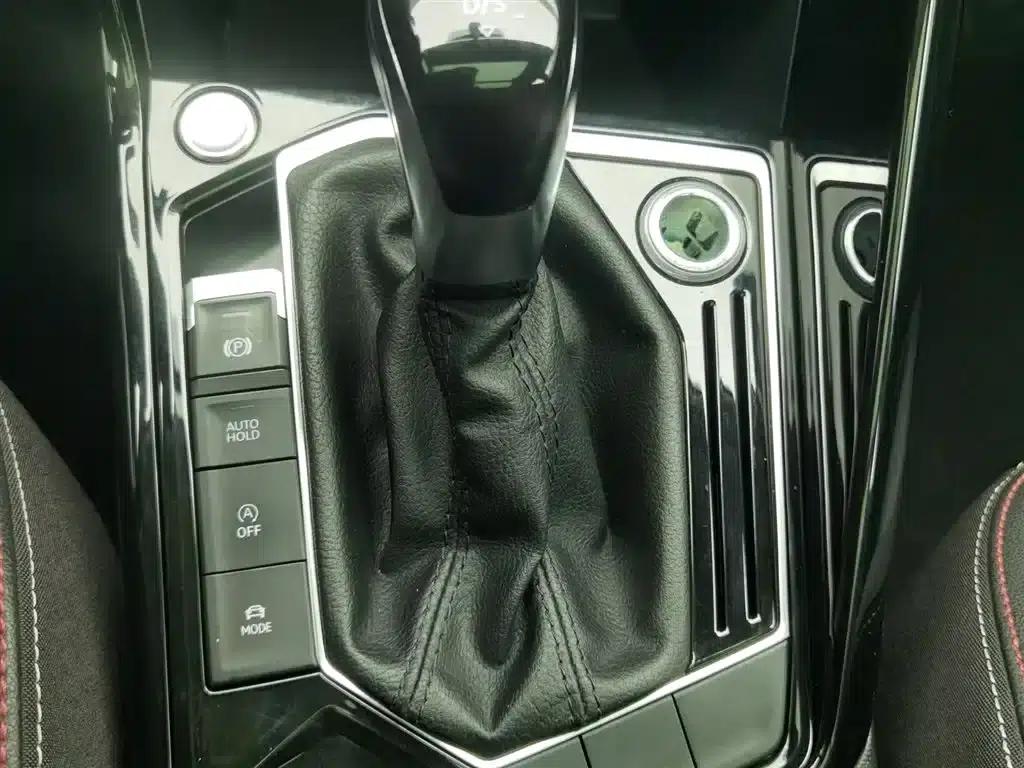 Tayron 2020 330TSI 2WD Luxury Intelligent Edition — миниатюра 13