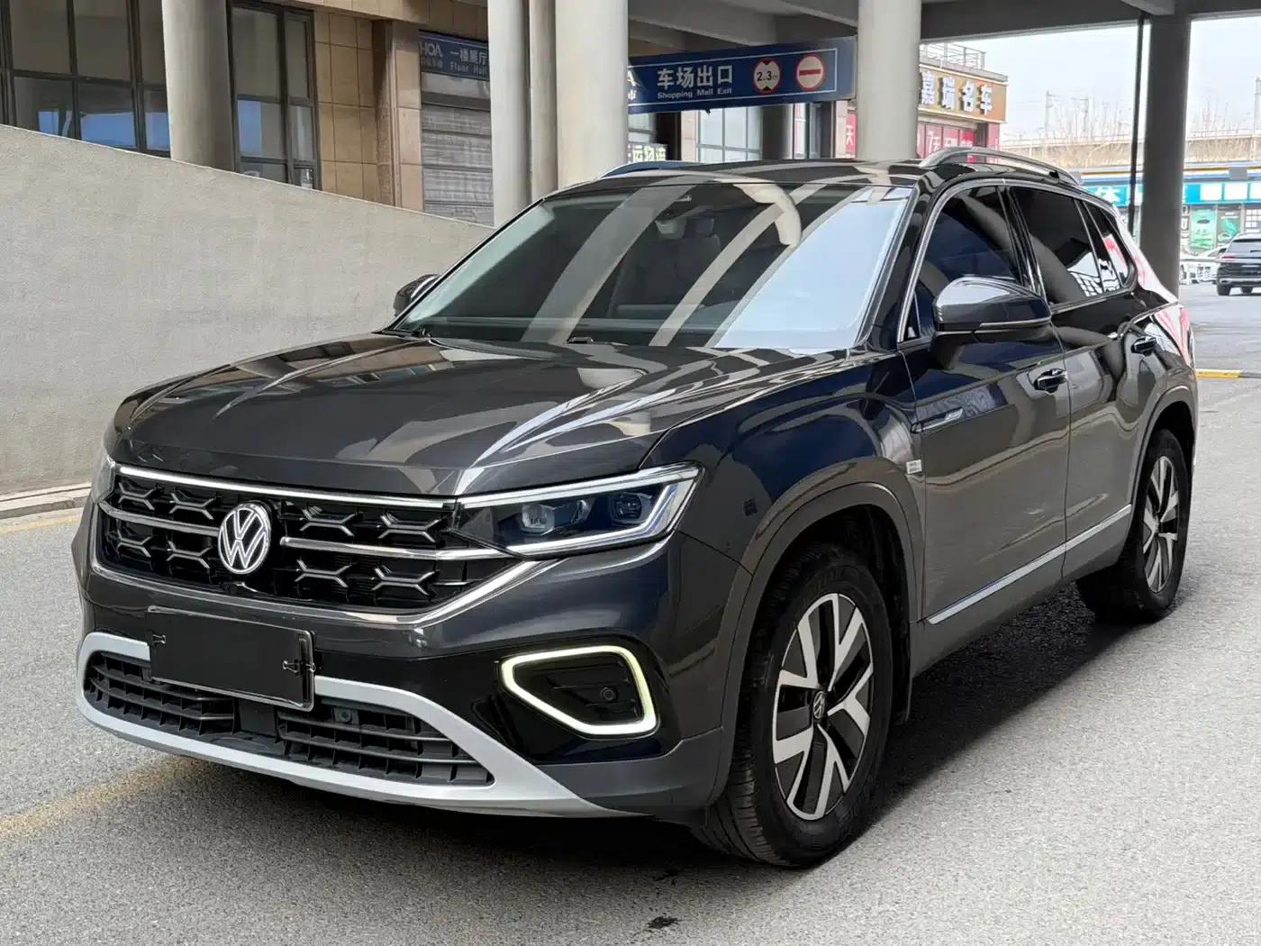 Tayron 2023 280TSI 2WD Luxury Plus Advanced Edition — миниатюра 1