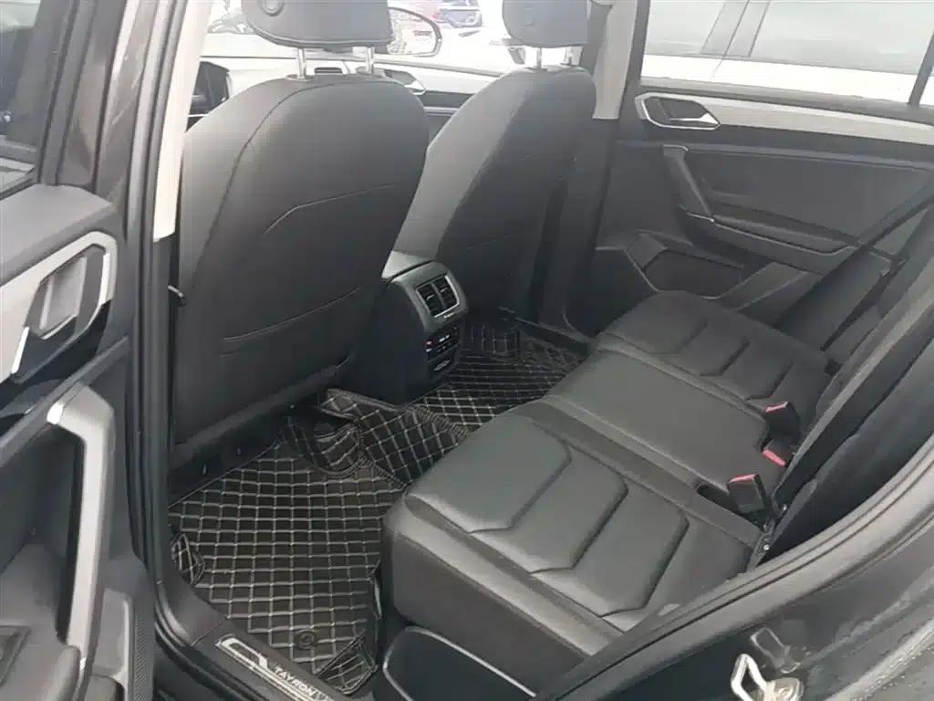 Tayron 2020 330TSI 2WD Luxury Intelligent Edition — миниатюра 17