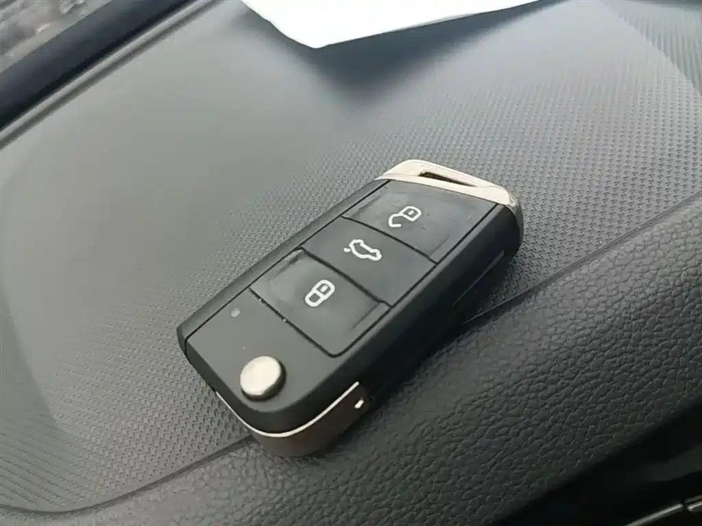 Tayron 2020 330TSI 2WD Luxury Intelligent Edition — миниатюра 9