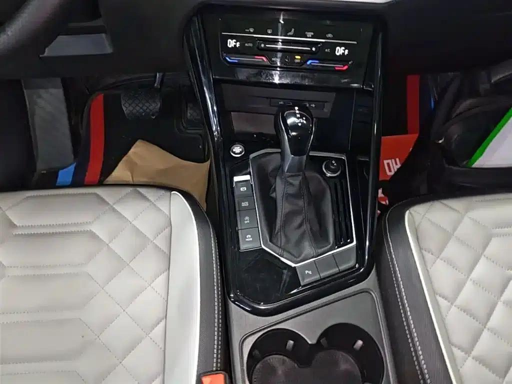 Tayron 2023 330TSI 2WD Luxury Plus Advanced Edition — миниатюра 14