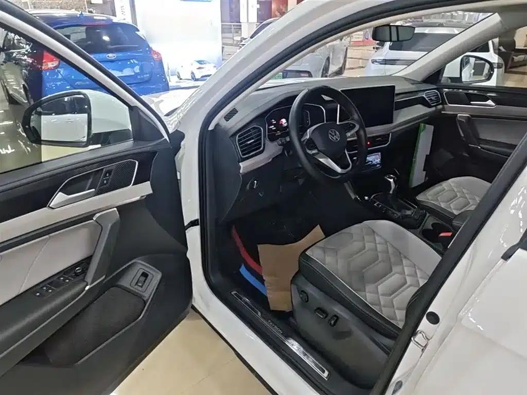 Tayron 2023 330TSI 2WD Luxury Plus Advanced Edition — миниатюра 16