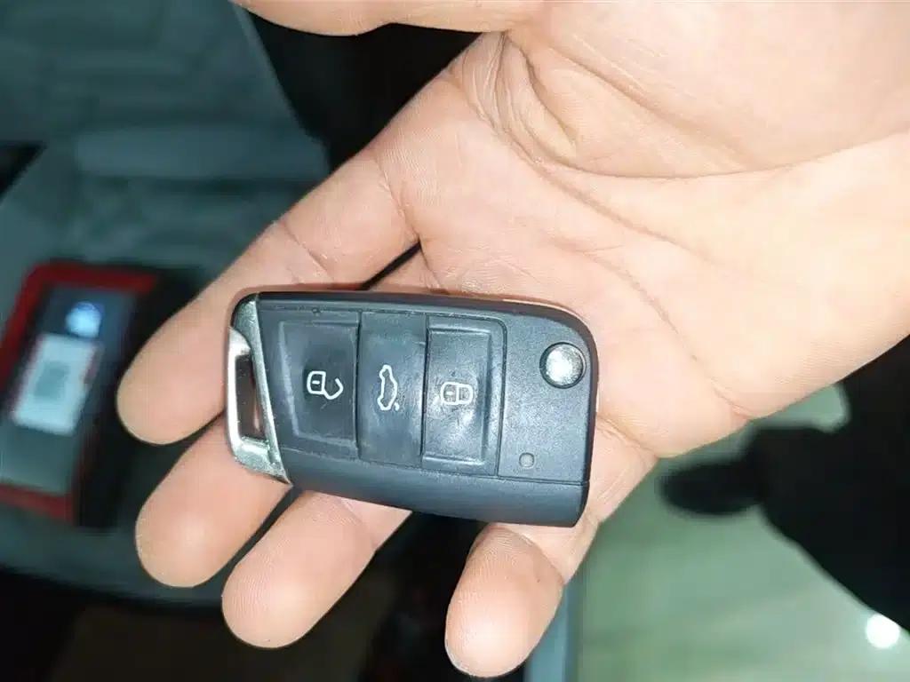 Tayron 2023 330TSI 2WD Luxury Plus Advanced Edition — миниатюра 9