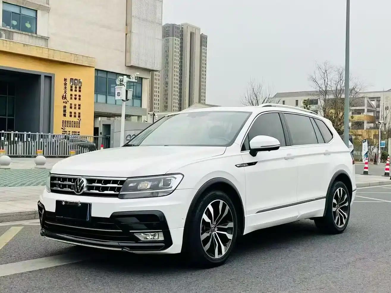 Tiguan L 2020 330TSI Automatic 2WD R-Line Flagship Edition (China VI Emission Standard) — миниатюра 1