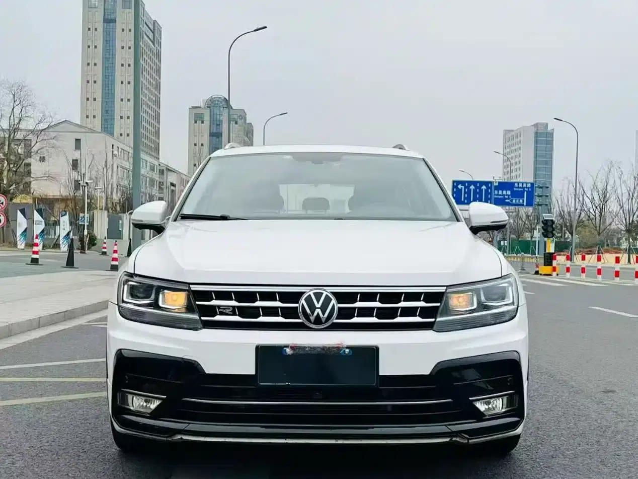 Tiguan L 2020 330TSI Automatic 2WD R-Line Flagship Edition (China VI Emission Standard) — миниатюра 2