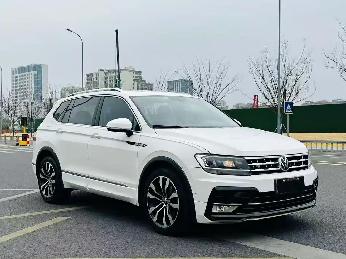 Tiguan L 2020 330TSI Automatic 2WD R-Line Flagship Edition (China VI Emission Standard) — миниатюра 3