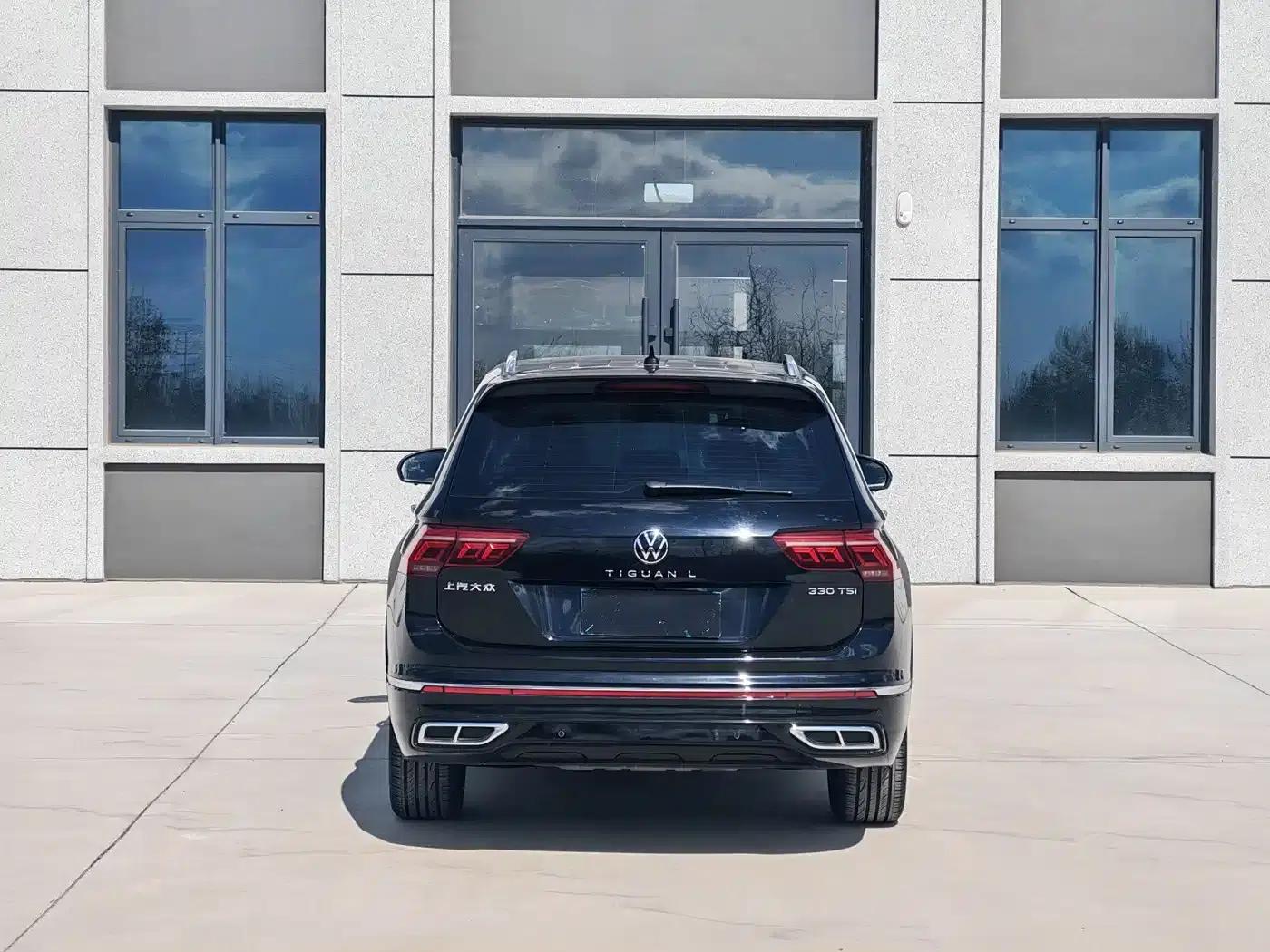Tiguan L 2022 330TSI Automatic 2WD R-Line Premium Edition — миниатюра 8