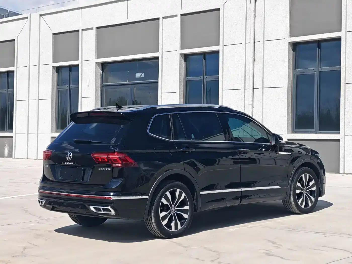 Tiguan L 2022 330TSI Automatic 2WD R-Line Premium Edition — миниатюра 9