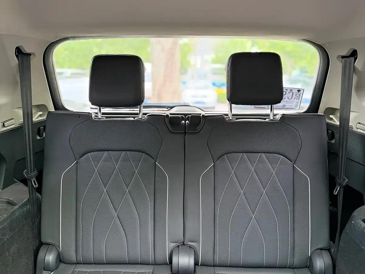 Tiguan L 2024 380TSI Automatic 4WD R-Line Premium Edition 7-Seater — миниатюра 6
