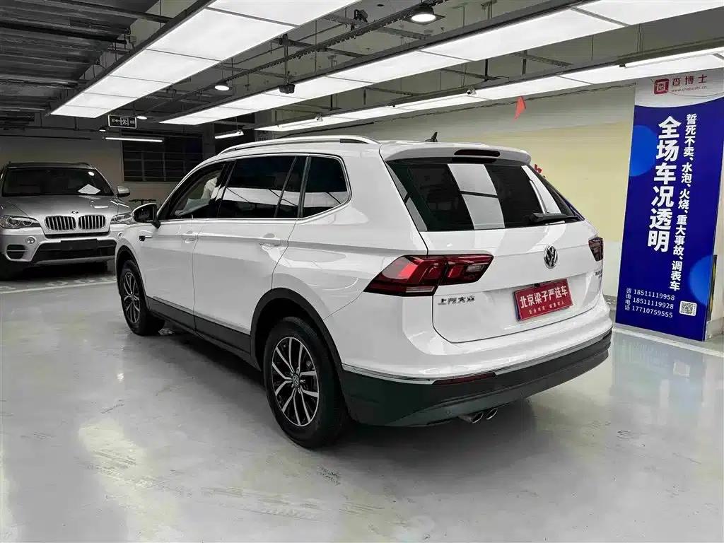 Tiguan L 2017 330TSI Automatic 2WD Luxury Edition — миниатюра 13