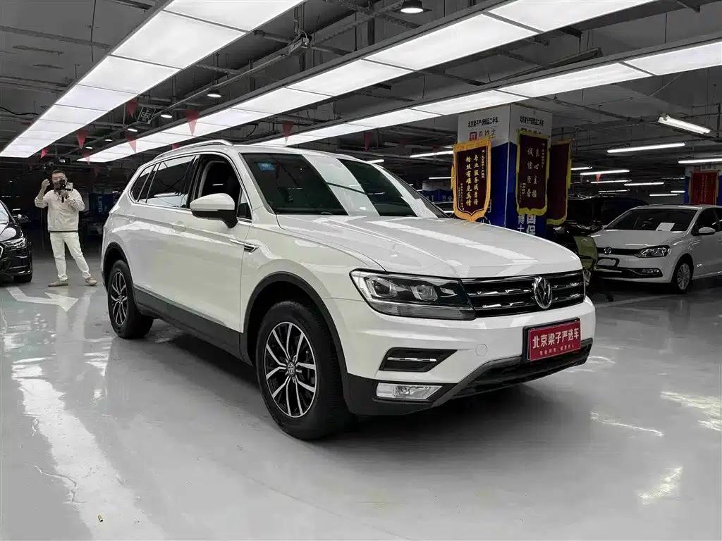 Tiguan L 2017 330TSI Automatic 2WD Luxury Edition — миниатюра 3
