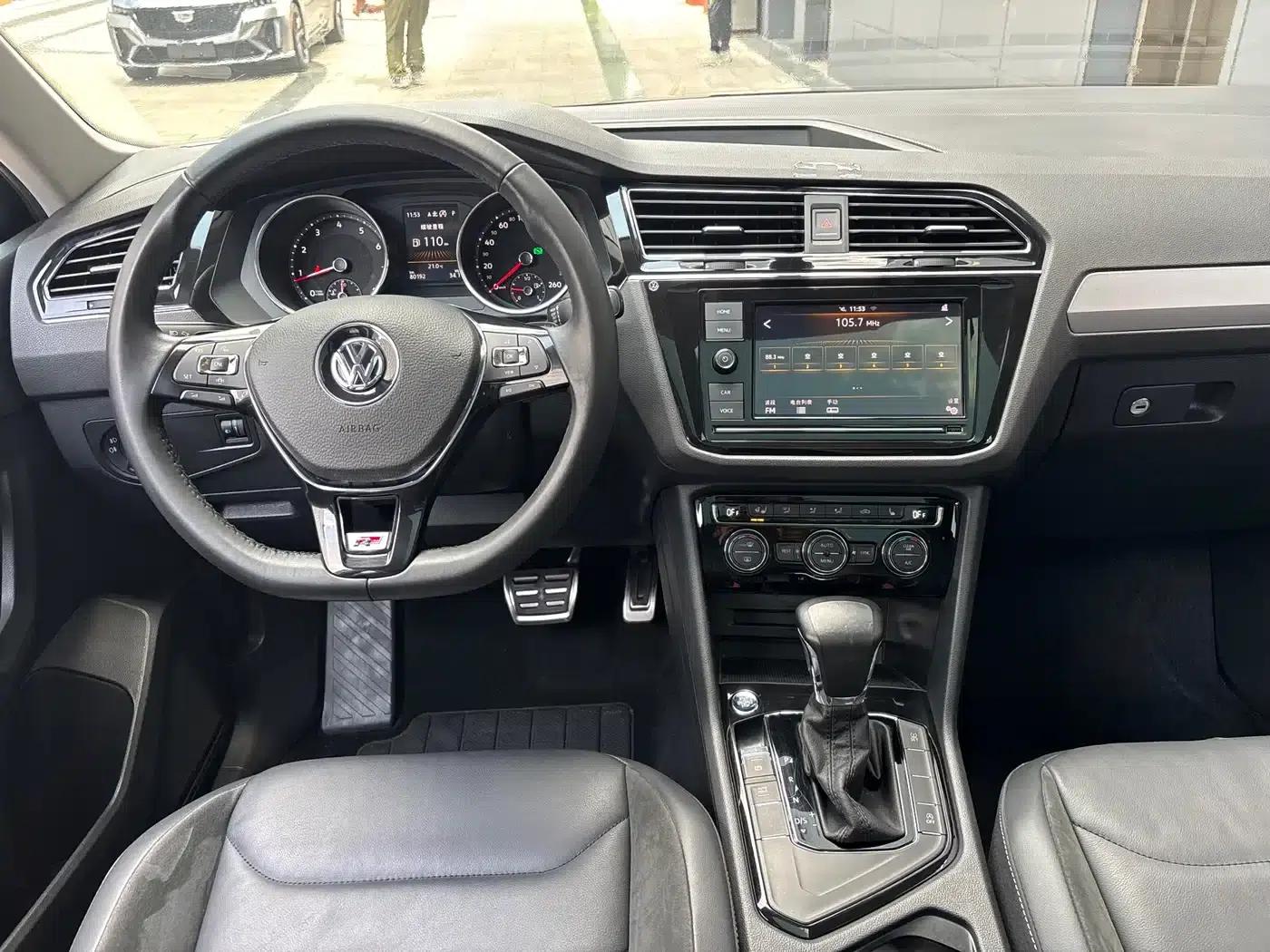 Tiguan L 2018 Facelift 330TSI Automatic 2WD Luxury Edition — миниатюра 15