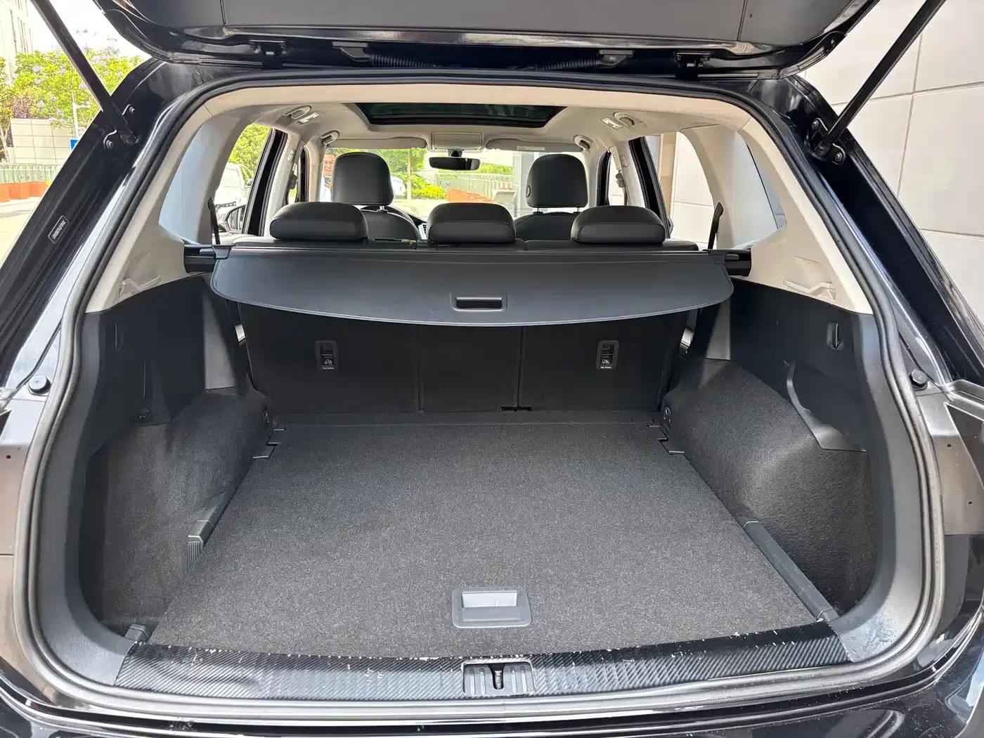 Tiguan L 2018 Facelift 330TSI Automatic 2WD Luxury Edition — миниатюра 17