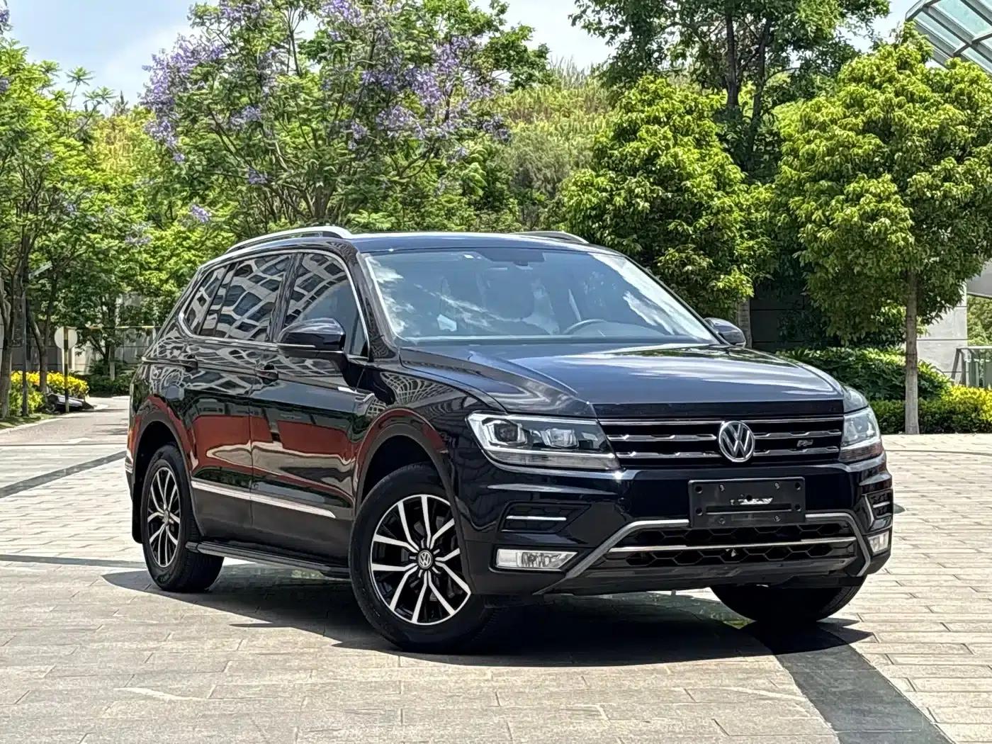 Tiguan L 2018 Facelift 330TSI Automatic 2WD Luxury Edition — миниатюра 3