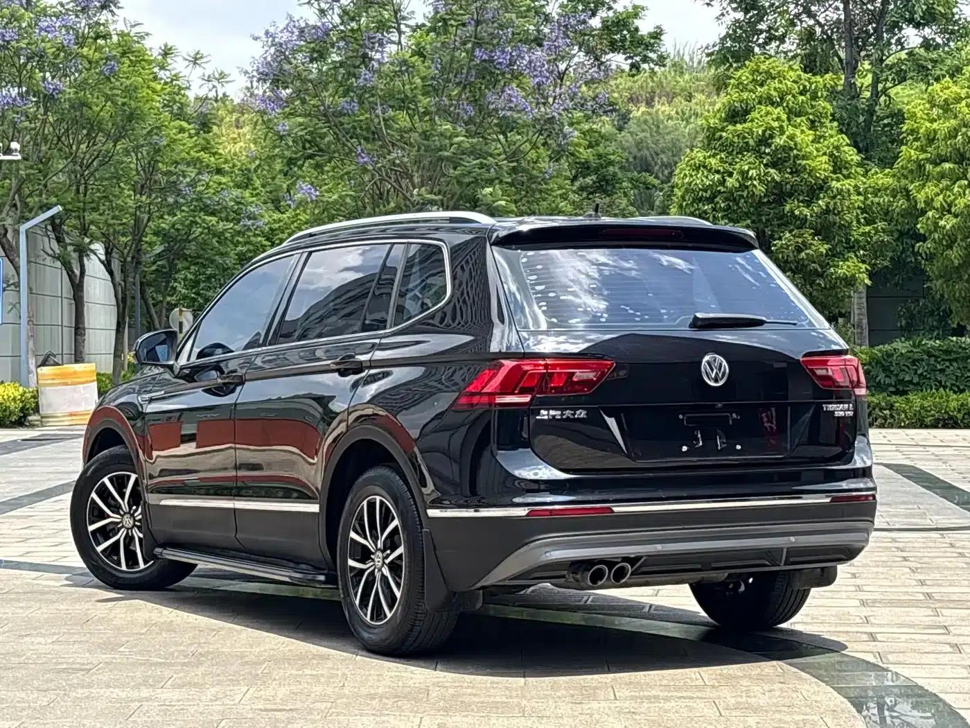 Tiguan L 2018 Facelift 330TSI Automatic 2WD Luxury Edition — миниатюра 5