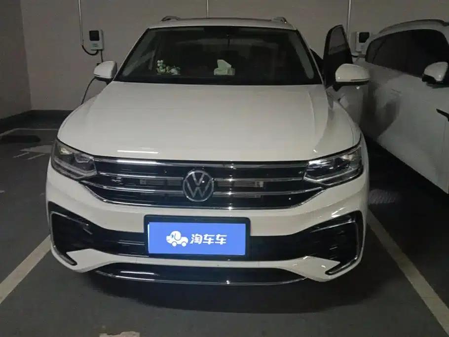 Tiguan L 2022 330TSI Automatic 2WD R-Line Premium Edition — миниатюра 2