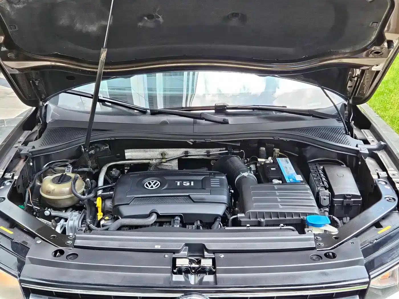 Tiguan L 2017 330TSI Automatic 2WD Comfort Edition — миниатюра 7