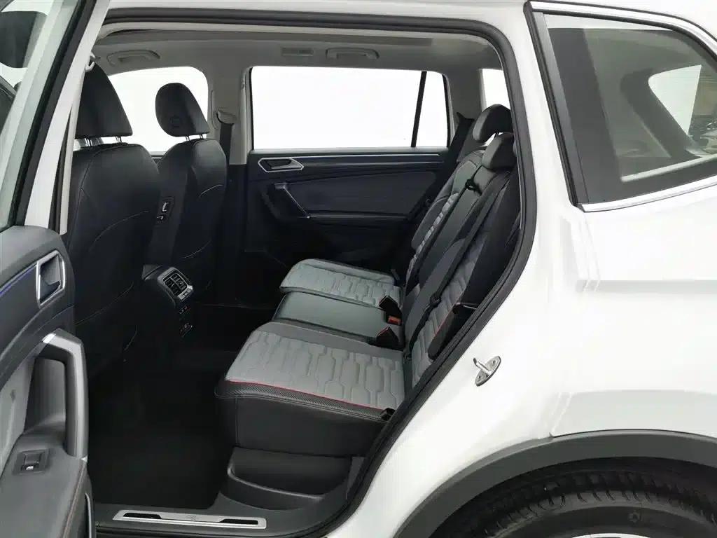Tiguan L 2023 330TSI Automatic 2WD R-Line Flagship Edition — миниатюра 15