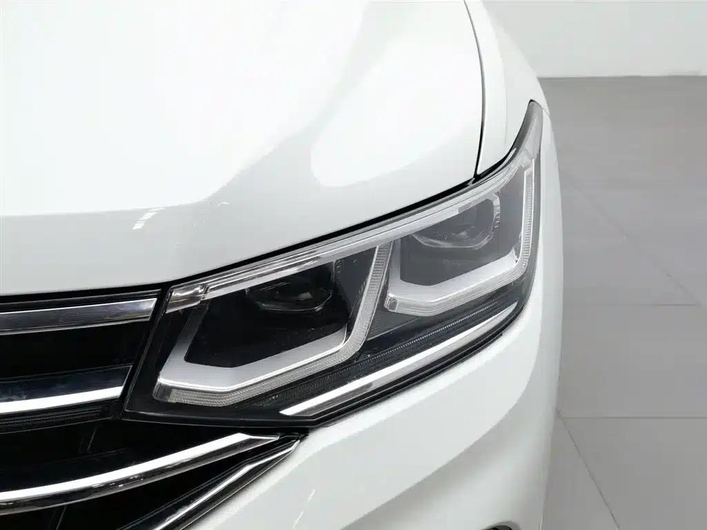 Tiguan L 2023 330TSI Automatic 2WD R-Line Flagship Edition — миниатюра 7