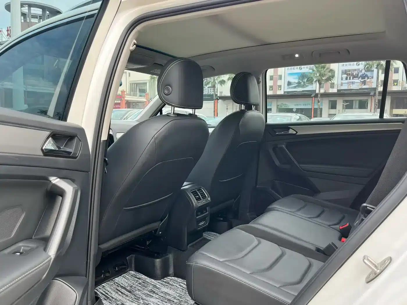 Tiguan L 2020 330TSI Automatic 2WD Smart Luxury Edition (China VI Emission Standard) — миниатюра 9