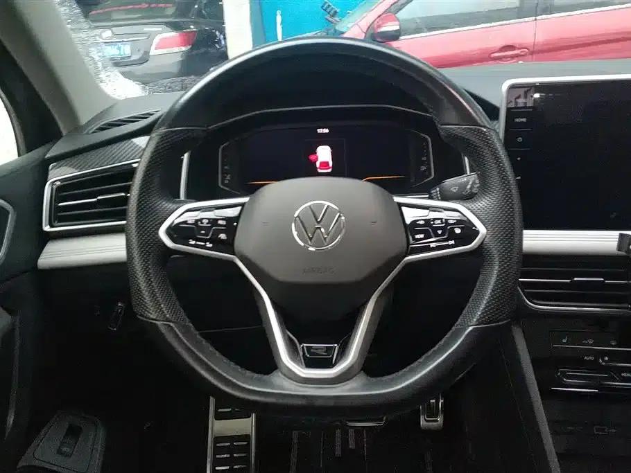 Tiguan L 2022 330TSI Automatic 2WD R-Line Premium Edition — миниатюра 15