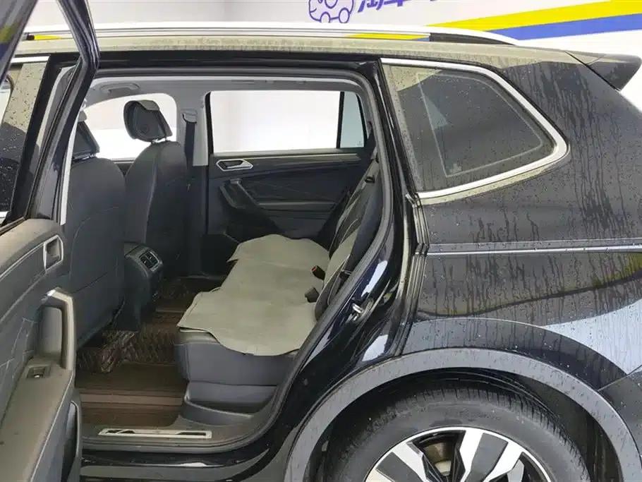 Tiguan L 2024 330TSI Automatic 2WD R-Line Premium Edition — миниатюра 11