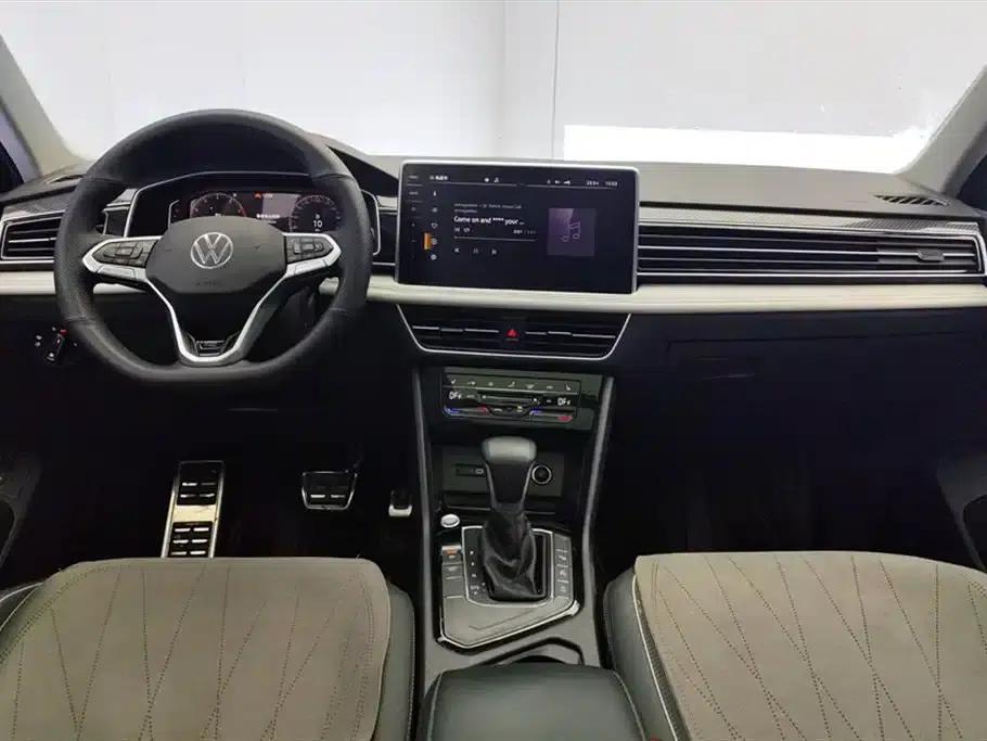 Tiguan L 2024 330TSI Automatic 2WD R-Line Premium Edition — миниатюра 12