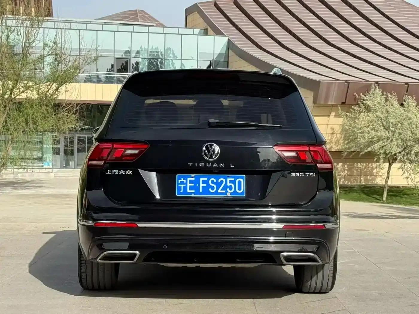 Tiguan L 2021 330TSI Automatic 2WD R-Line Premium Edition — миниатюра 8