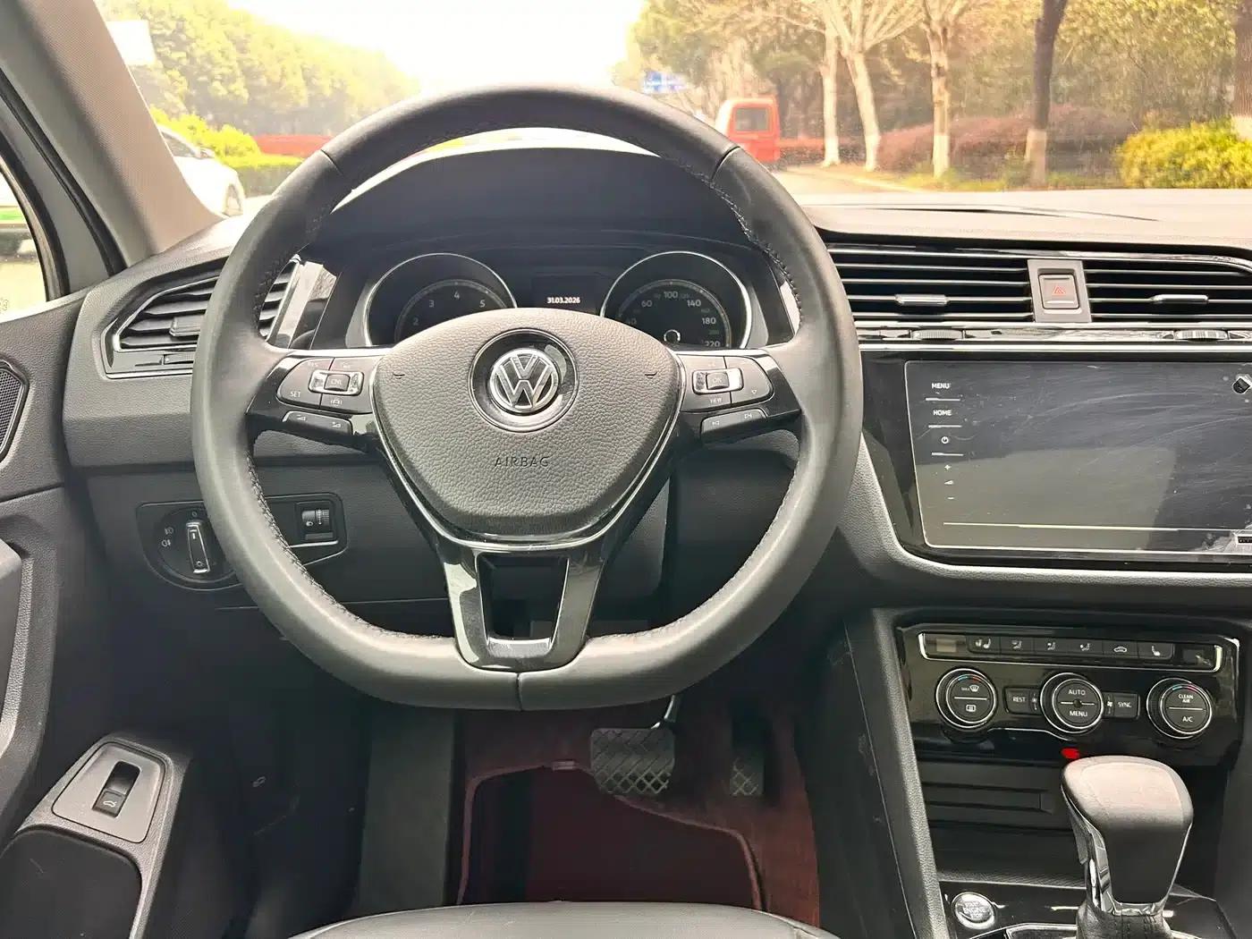 Tiguan L 2020 330TSI Automatic 2WD Smart Luxury Edition (China VI Emission Standard) — миниатюра 11