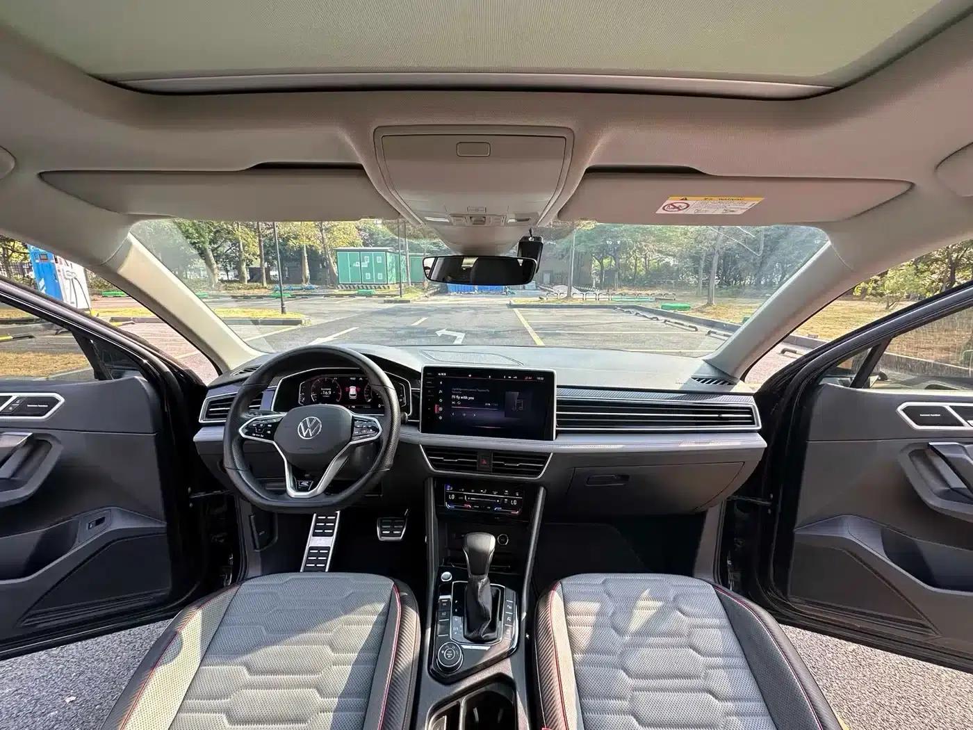 Tiguan L 2022 380TSI Automatic 4WD R-Line Flagship Edition 7-Seater — миниатюра 11
