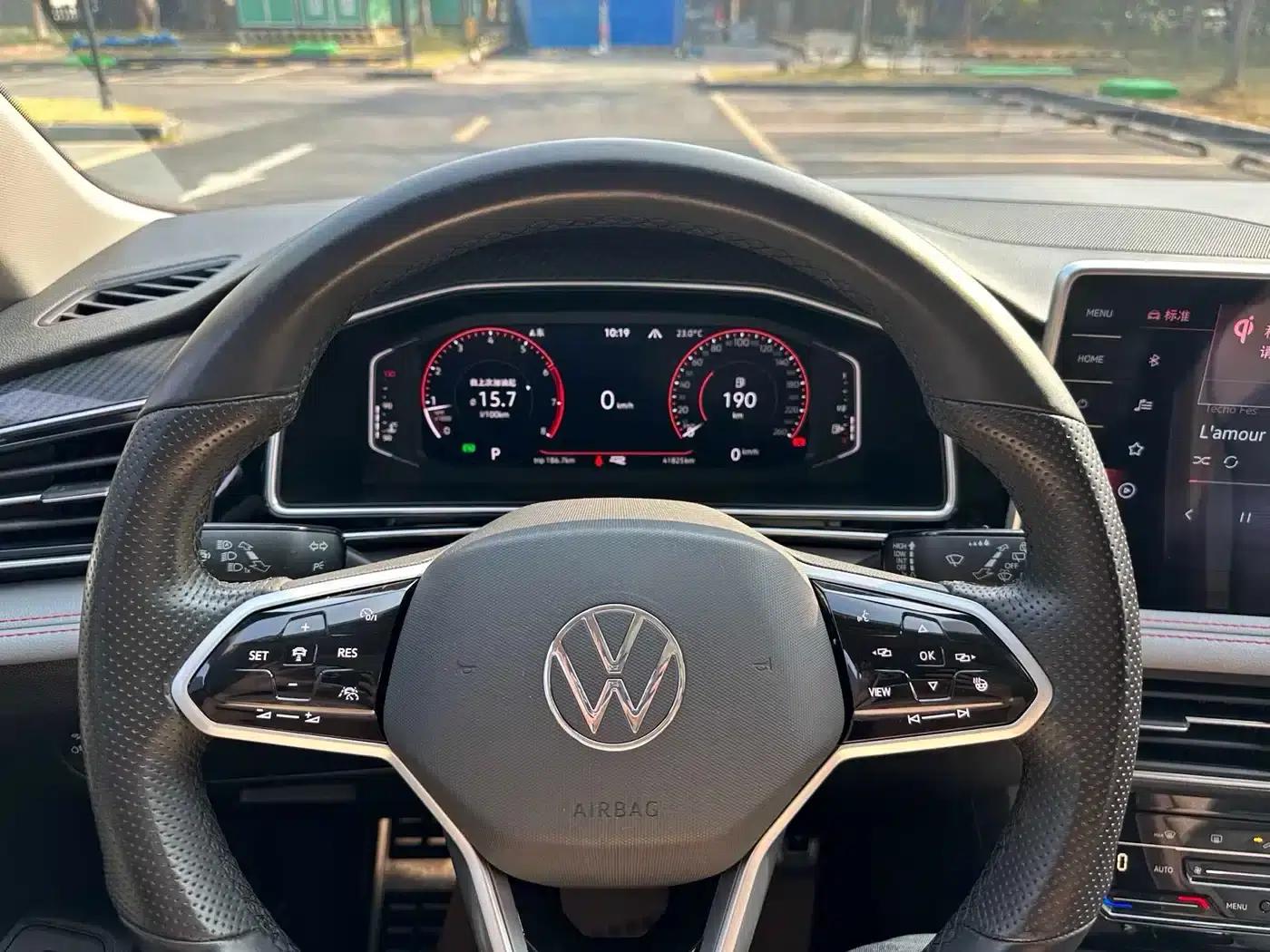 Tiguan L 2022 380TSI Automatic 4WD R-Line Flagship Edition 7-Seater — миниатюра 15